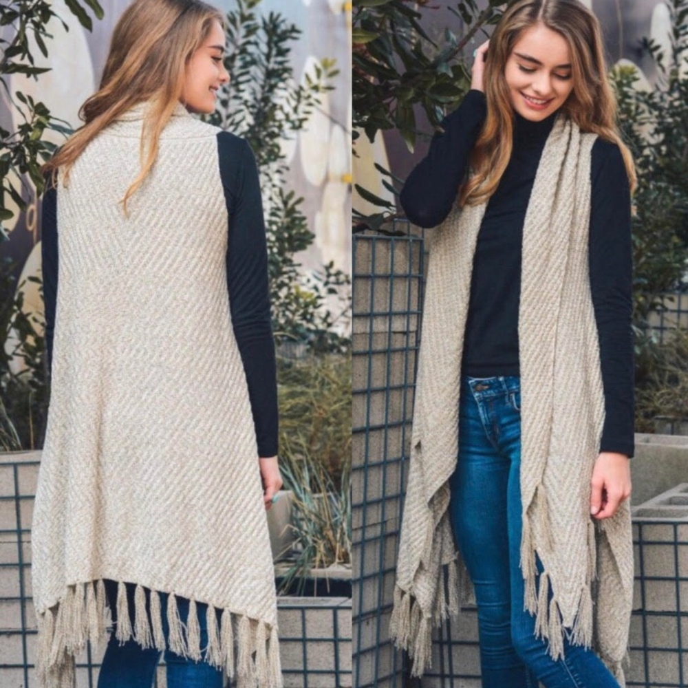 Oatmeal Tassel Vest -ONLY ONE LEFT!